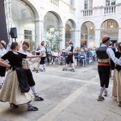 Girona. 19/05/2019. DDGI. Pati cultural. Balls populars. Foto: Miquel Millan